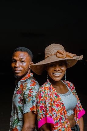 非洲黑人情侣度假风穿搭图片